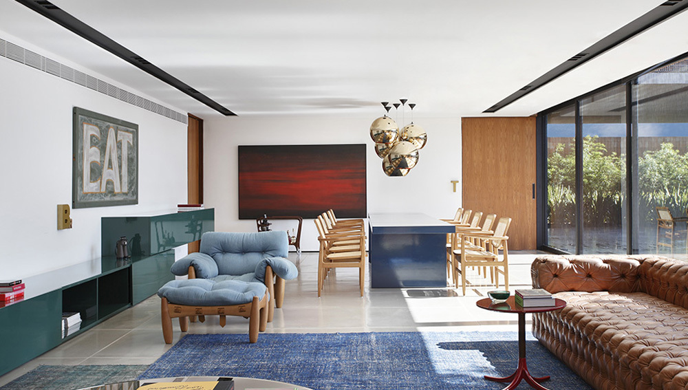 BT House by Studio Guilherme Torres